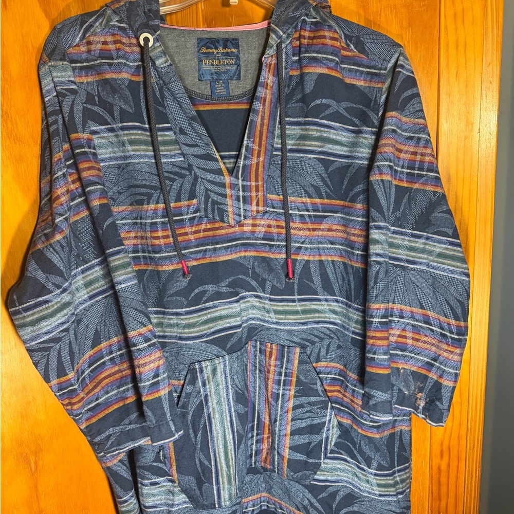 Pendleton | Tommy Bahama Island Serape Striped Hooded Pullover Size L